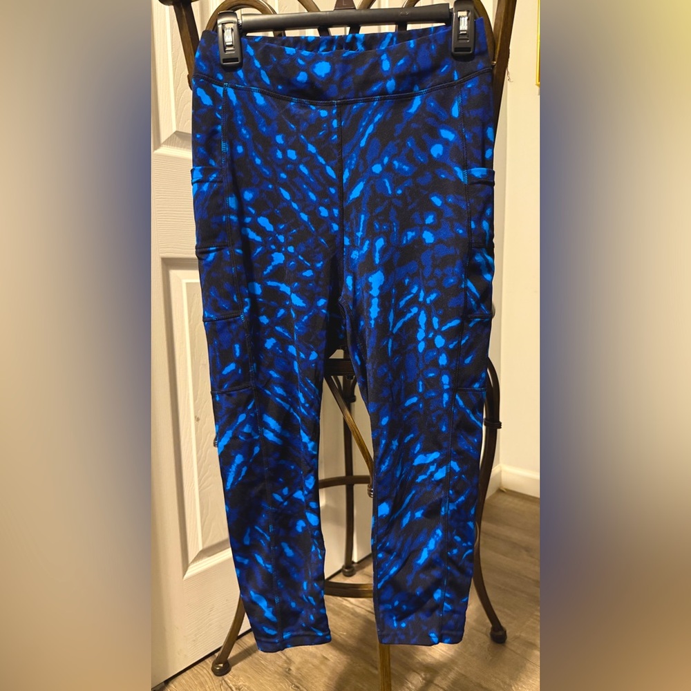 POP Fit Variegated Blue/Black Capri Legging Pants Large